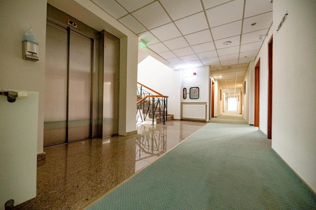 Hotel Rivulus Baia Mare Eksteriør bilde