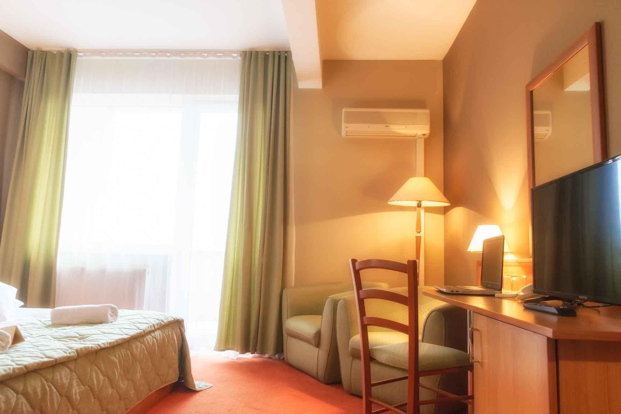 Hotel Rivulus Baia Mare Eksteriør bilde